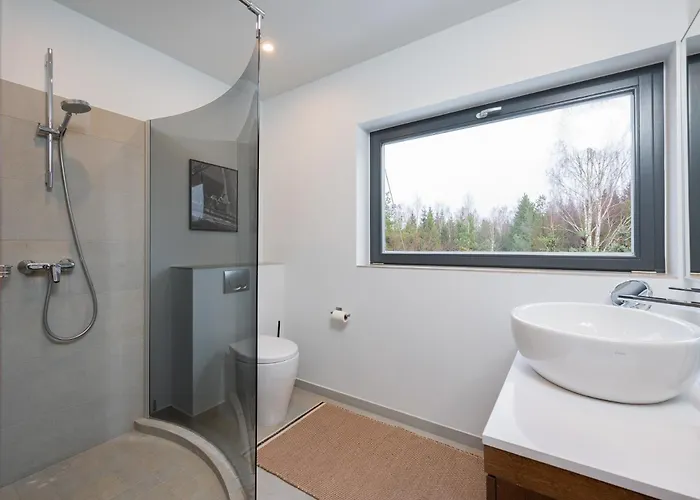 萨斯基亚别墅酒店 *